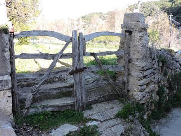 Font Del Roser Chiva de Morella Exterior foto